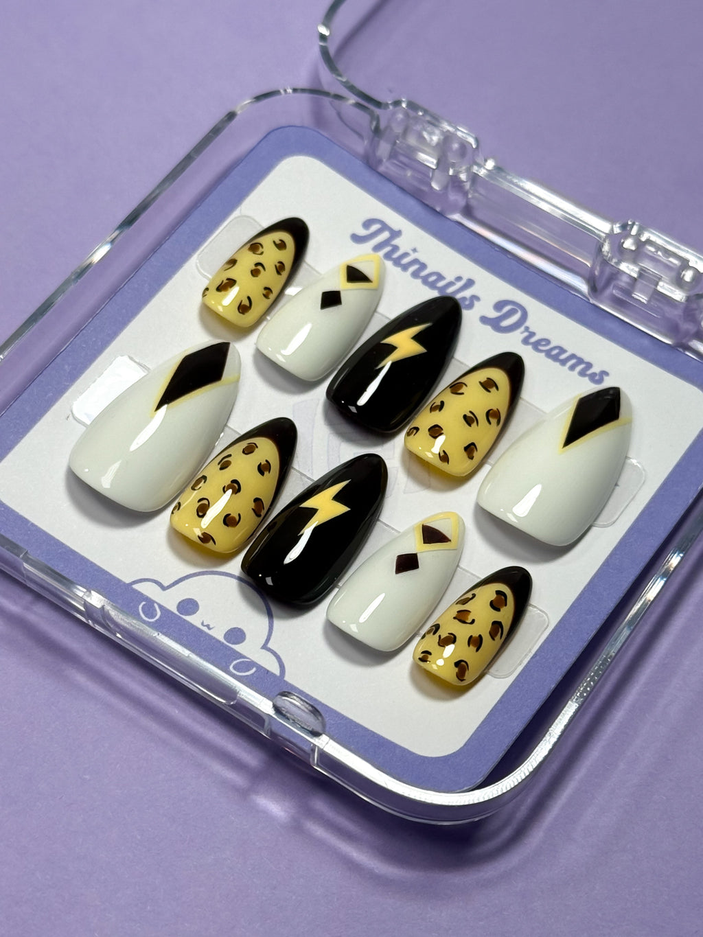 Xilonen - Press-On Nails Thinails Dreams