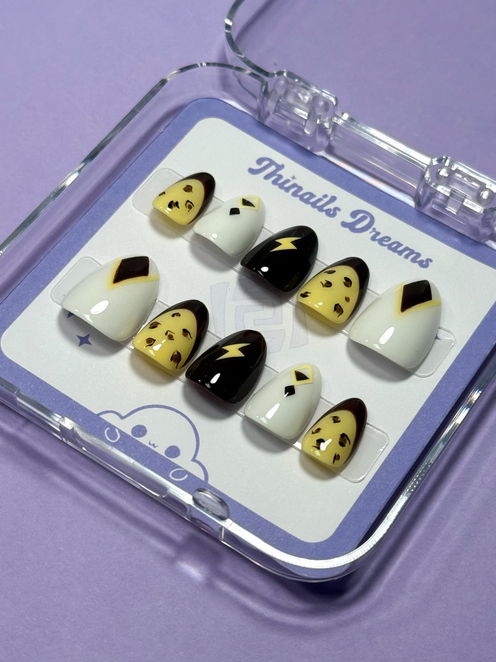 Xilonen - Press-On Nails Thinails Dreams